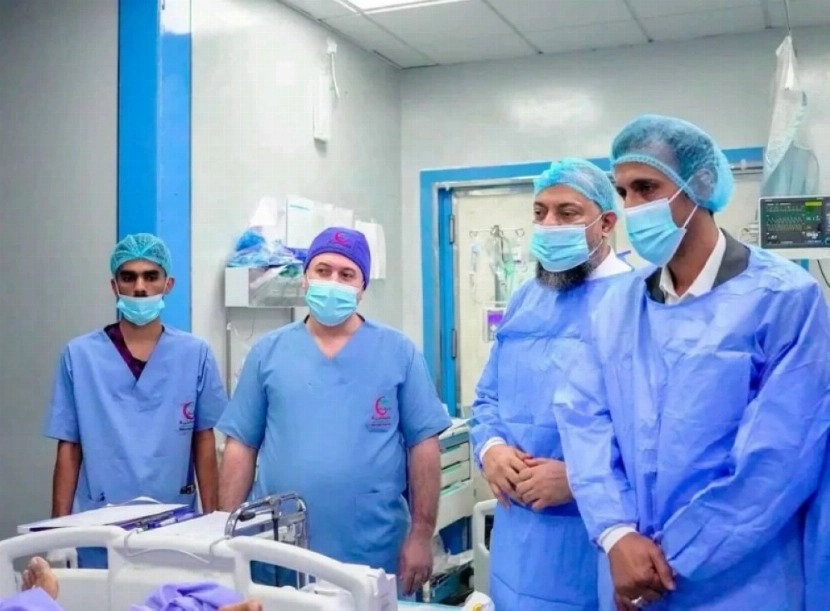 بتمويل من «مركز الملك سلمان».. تدشين مخيم «نبض السعودية» لجراحات القلب بالمكلا بتمويل من «مركز الملك سلمان».. تدشين مخيم «نبض السعودية» لجراحات القلب بالمكلا